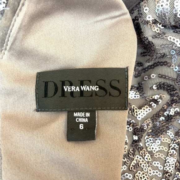 Vera Wang Sequined Boat Neck Gown Cap Sleeves Elegant Sparkle Prom Pewter 6 - Picture 10 of 12